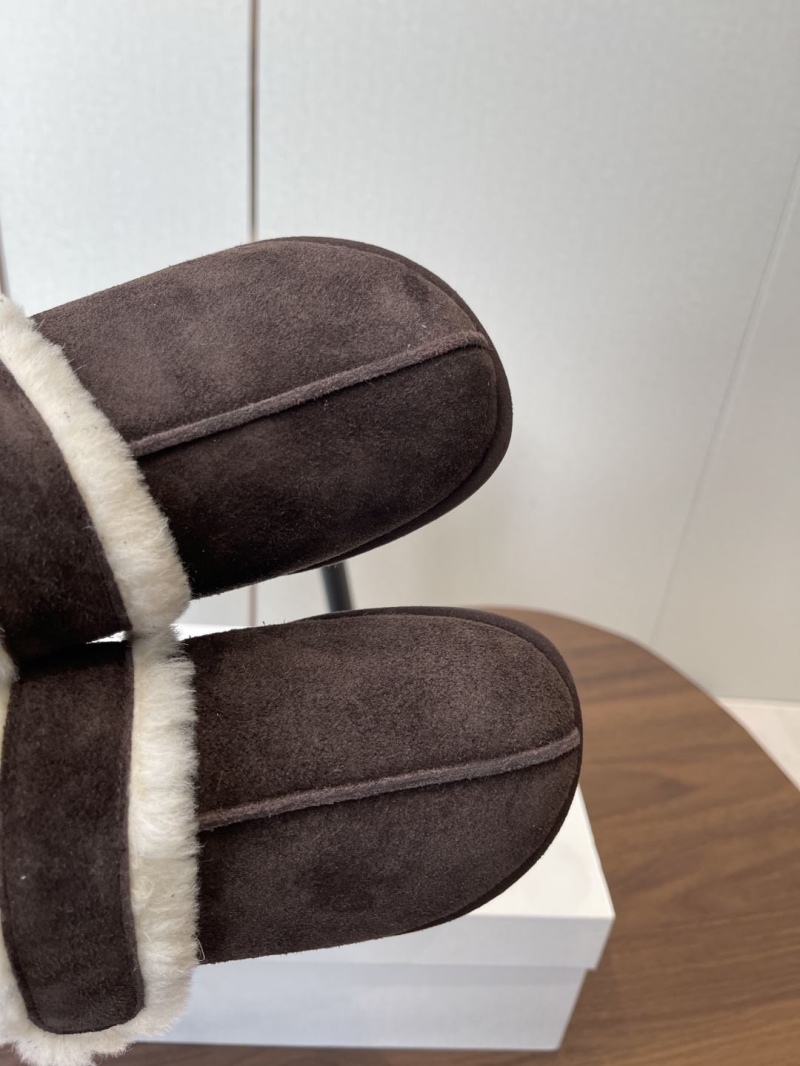 The R0w boots